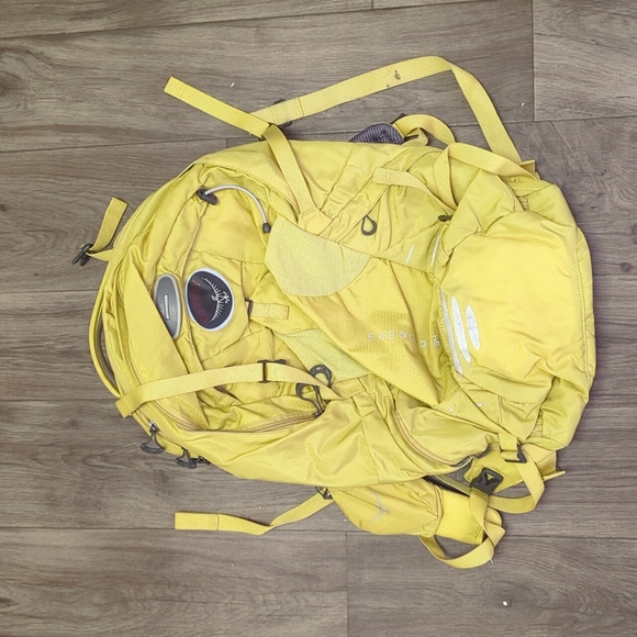 OSPREY Bags Osprey Momentum 34 Commuter Backpack Poshmark